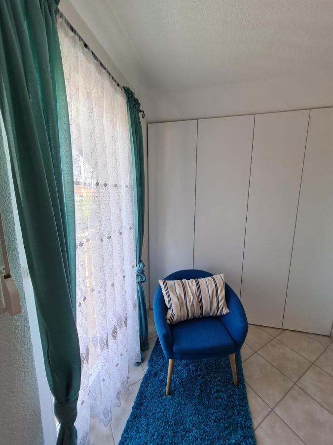 Holiday Home "Mala Kuca " With Heated Pool Pula Exterior photo